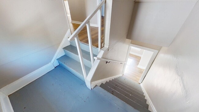 Building Photo - 2818 E 119th St