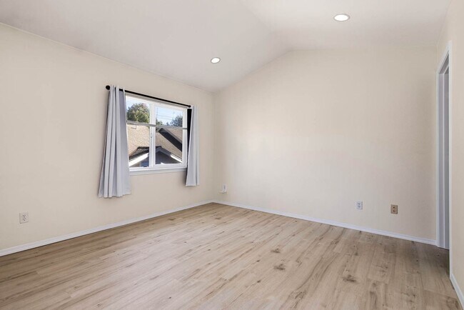Building Photo - 9316 178th Pl NE