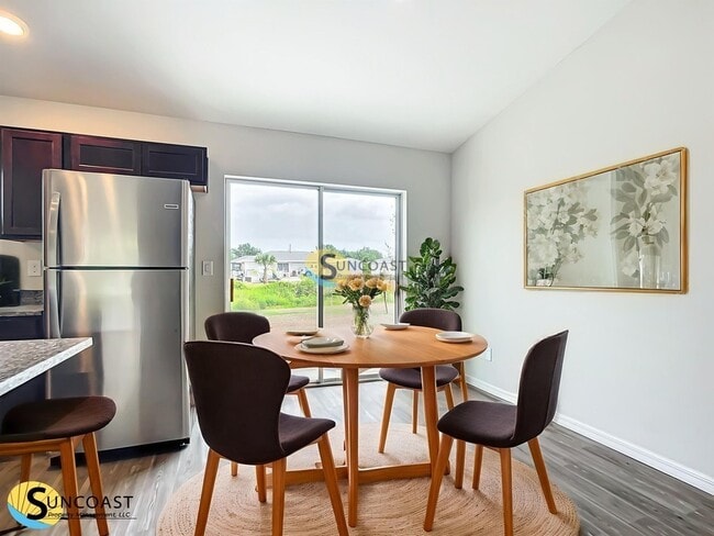 Building Photo - 8608 N Gilovu Dr