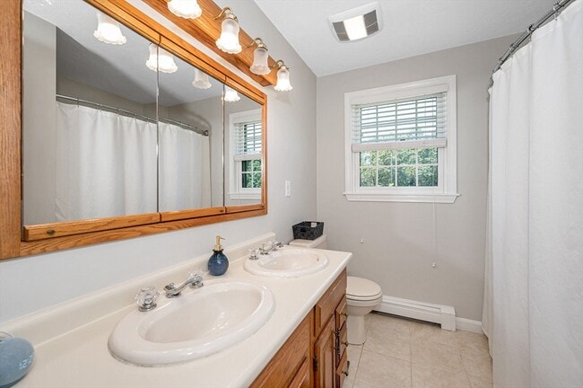 Building Photo - 4 Nashoba Dr