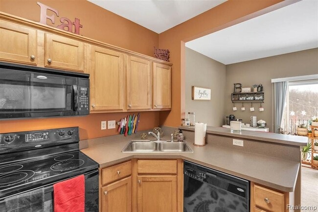 Building Photo - 2205 Knotty Pine Tr