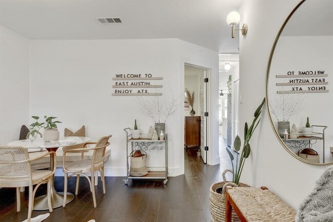 Building Photo - 2901 Glen Rae St