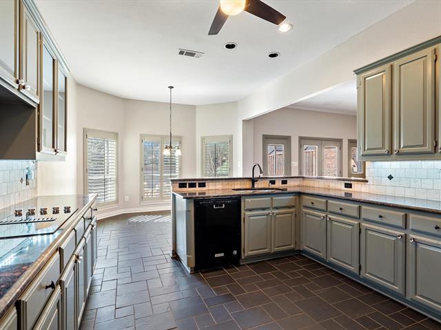 Building Photo - 18731 Thorntree Ln