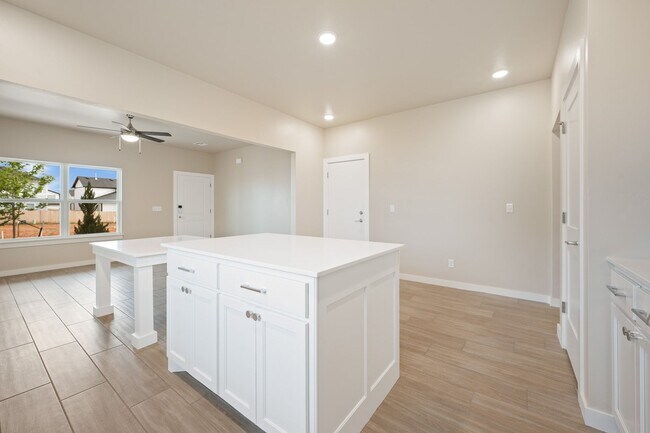 Building Photo - 4113 NW 179th St