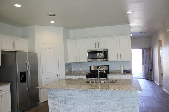 Building Photo - 22619 Theodoli Dr