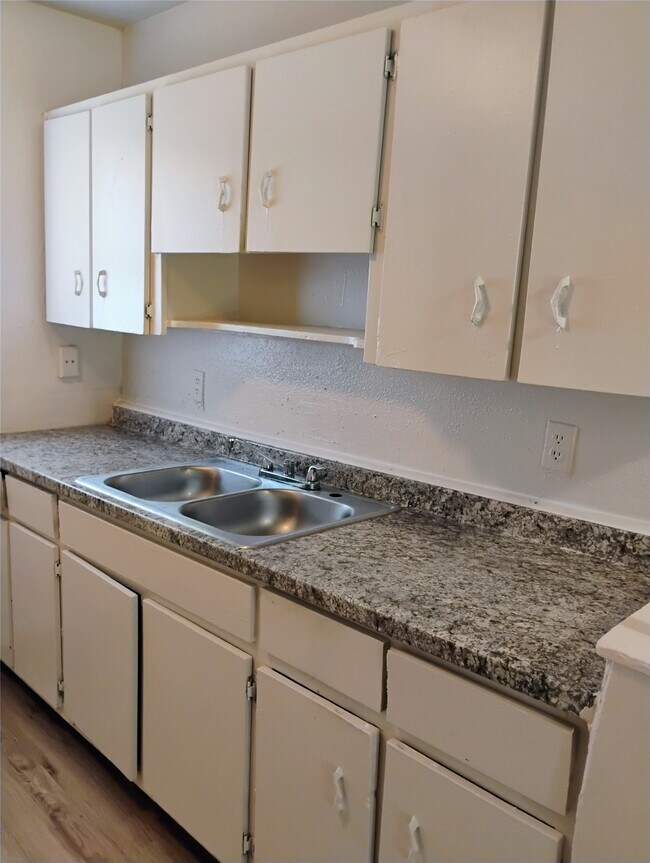 Building Photo - 4203 Dawson Ln