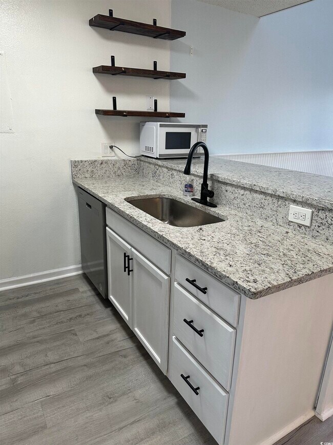 Building Photo - 4482 Little River Inn Ln