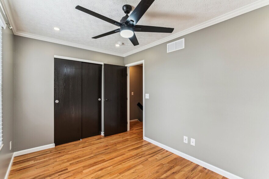 Building Photo - 1794 Bennigan Dr