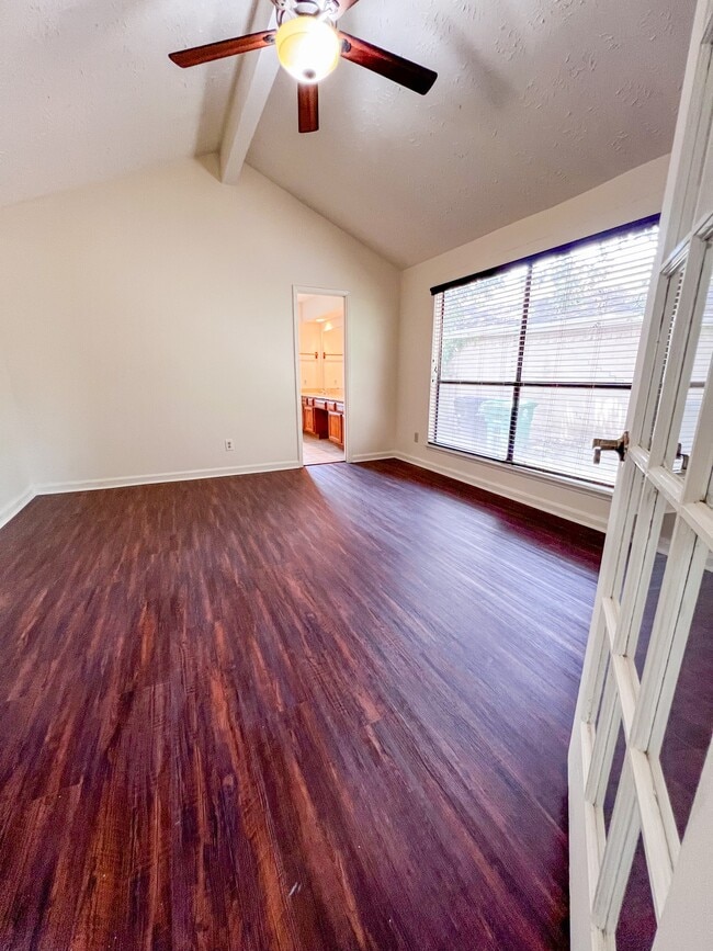 Building Photo - 12704 Hollandale Dr