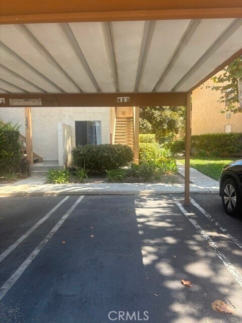 Building Photo - 102 Tangelo