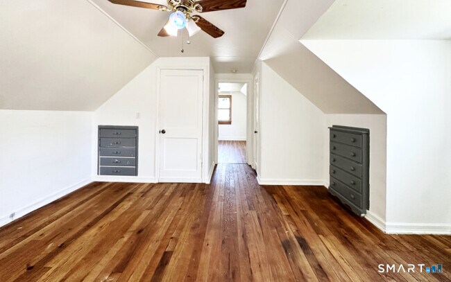 Building Photo - 225 Battis Rd