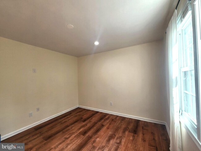 Building Photo - 12607 English Orchard Ct