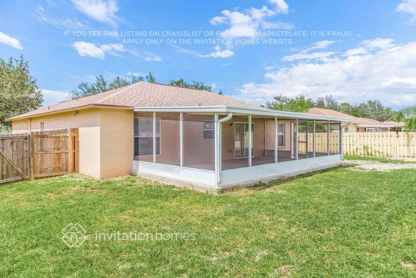 Building Photo - 15562 Horseshoe Ln