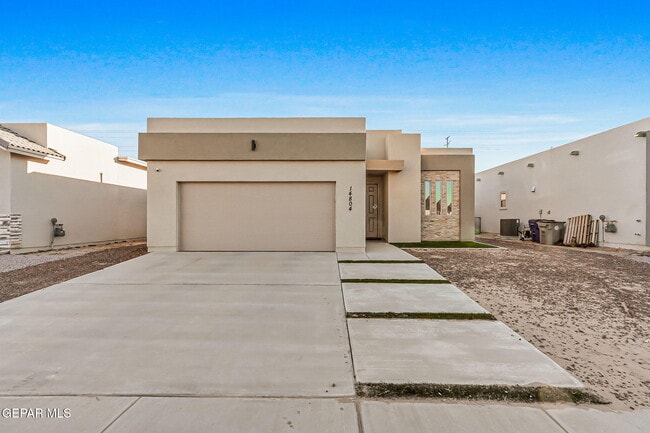 Building Photo - 14804 John McNeely Ave