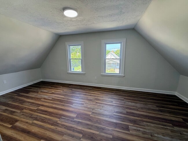 Building Photo - 3420 W 49th St