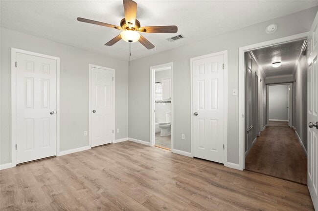 Building Photo - 907 Northbend Dr