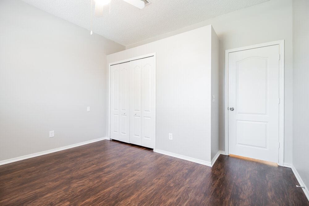 Building Photo - 1136 Cherry Valley Way