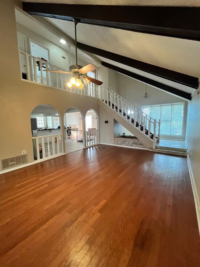 Building Photo - 4/3-Royalton Subdivision / Country Club Estates area
