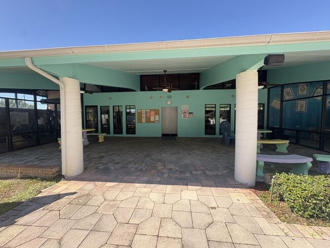 Building Photo - 30 Spring Dr