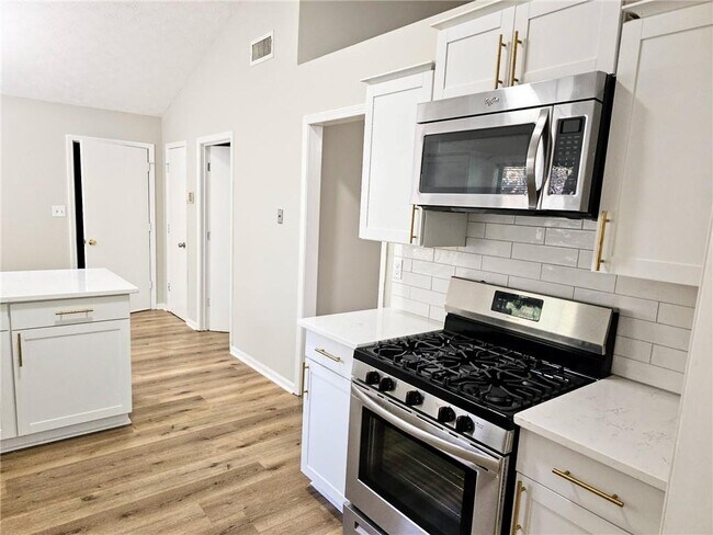 Building Photo - 4093 Chapel Mill Bend