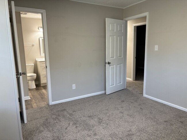 Building Photo - 3 Bedroom, 1.5 Bathroom in Mayodan!