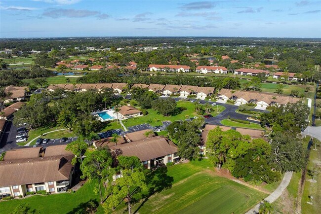 Building Photo - 5797 Avista Dr