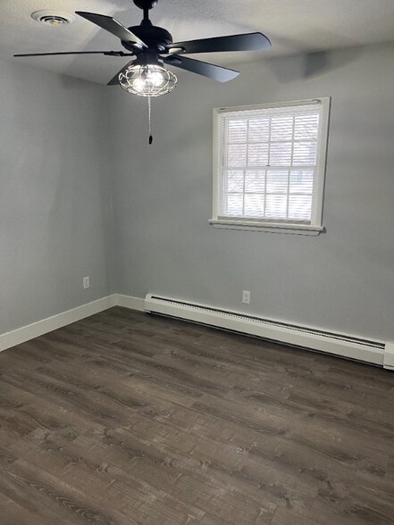 Building Photo - 868 Dick Rd