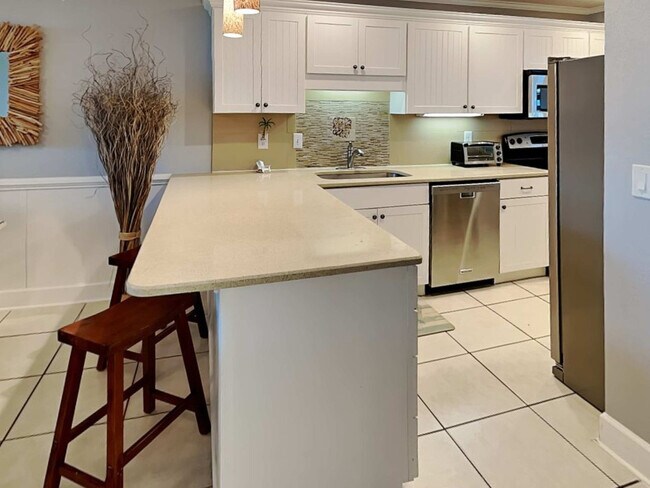 Building Photo - 210 Ocean Hibiscus Dr
