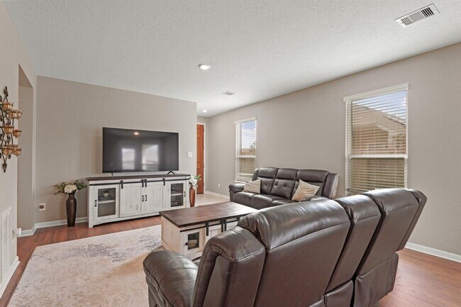 Building Photo - 20868 Langworth Pl