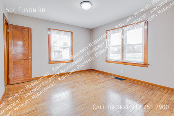 Building Photo - 504 W Fuson Rd