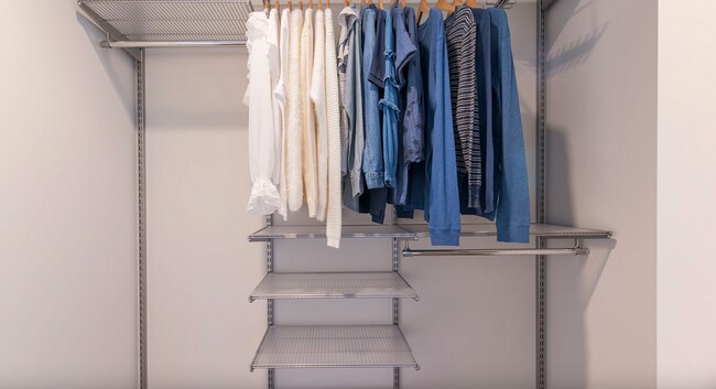 Building Photo - 173 Border St