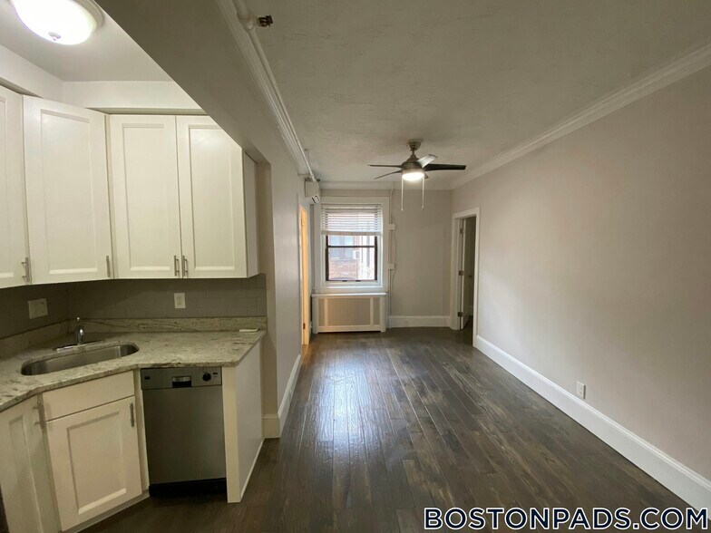 Building Photo - 91 Westland Ave