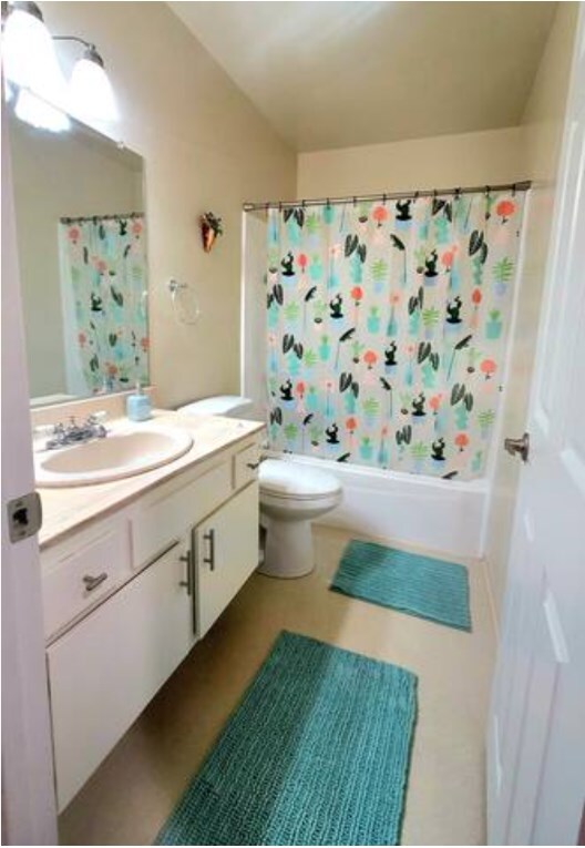 2nd Bathroom - 4727 W 147th St