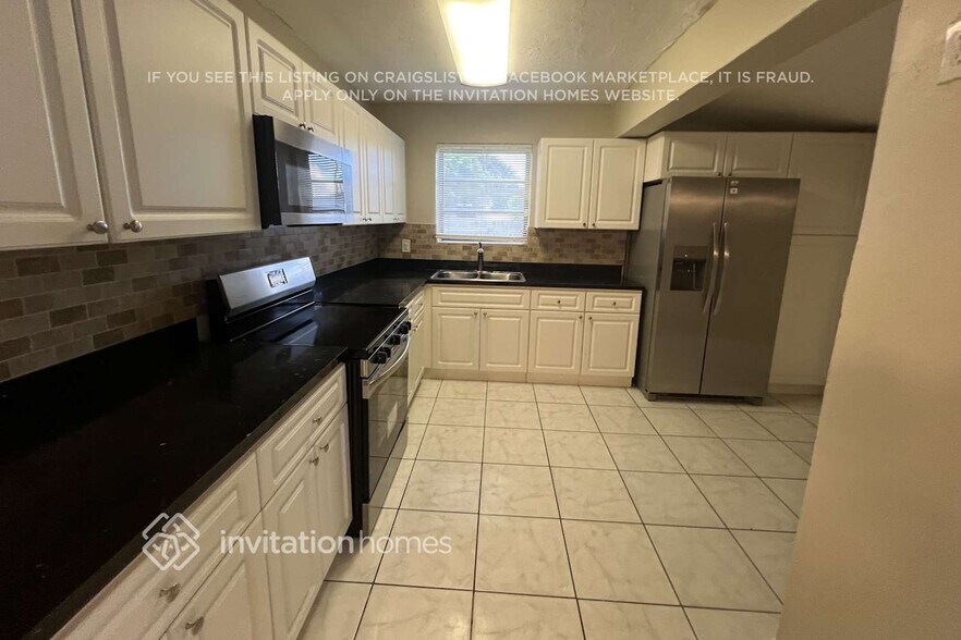 Building Photo - 1531 NW 41st Ct