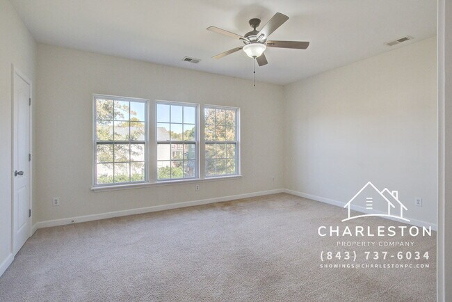 Building Photo - 156 Red Leaf Blvd