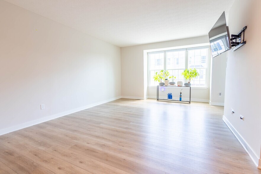 Building Photo - 6800 Frey Ln