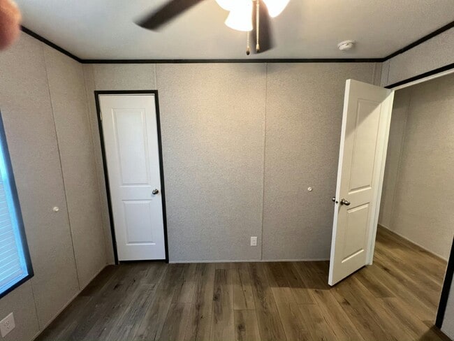 Building Photo - 17 Park Pl