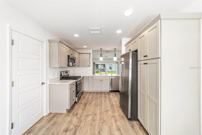 Building Photo - 6270 Elitania Ln