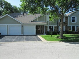 Building Photo - 1106 Wildberry Ct