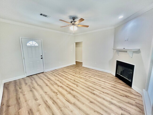 Building Photo - Beautiful New Construction Home in St. Gab...