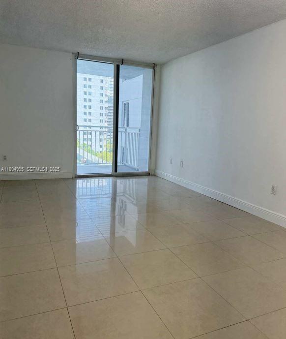 Building Photo - 850 N Miami Ave