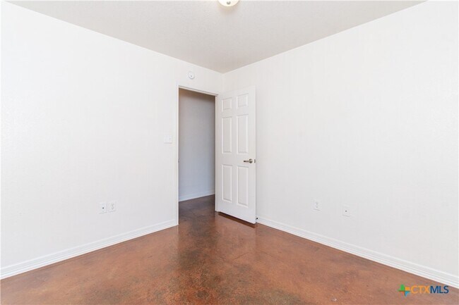 Building Photo - 3104 Baldwin Loop