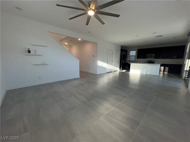 Building Photo - 549 Everett Ridge Ave