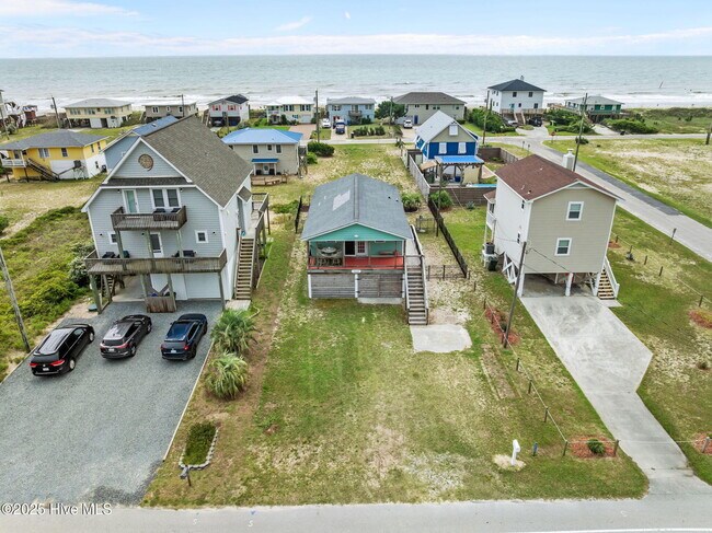 Building Photo - 2660 Island Dr