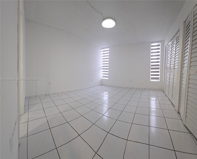 Building Photo - 9431 SW 4th St