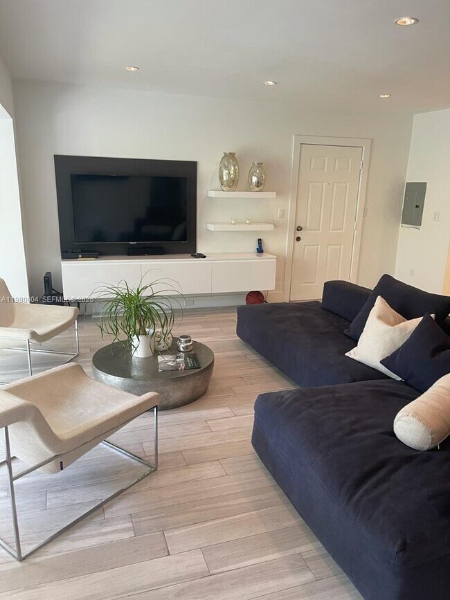 Building Photo - 260 Sunrise Dr