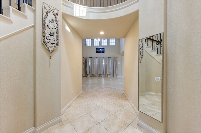 Building Photo - 11227 Dunstan Hill Dr