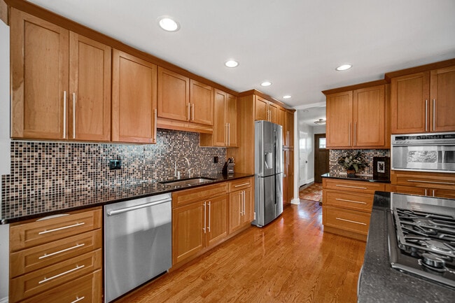 Building Photo - 1167 Longtree Ln