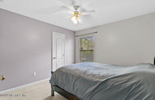 Building Photo - 503 Apple Creek Dr