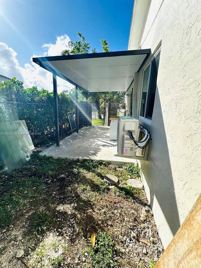 Building Photo - 26205 SW 133rd Ct